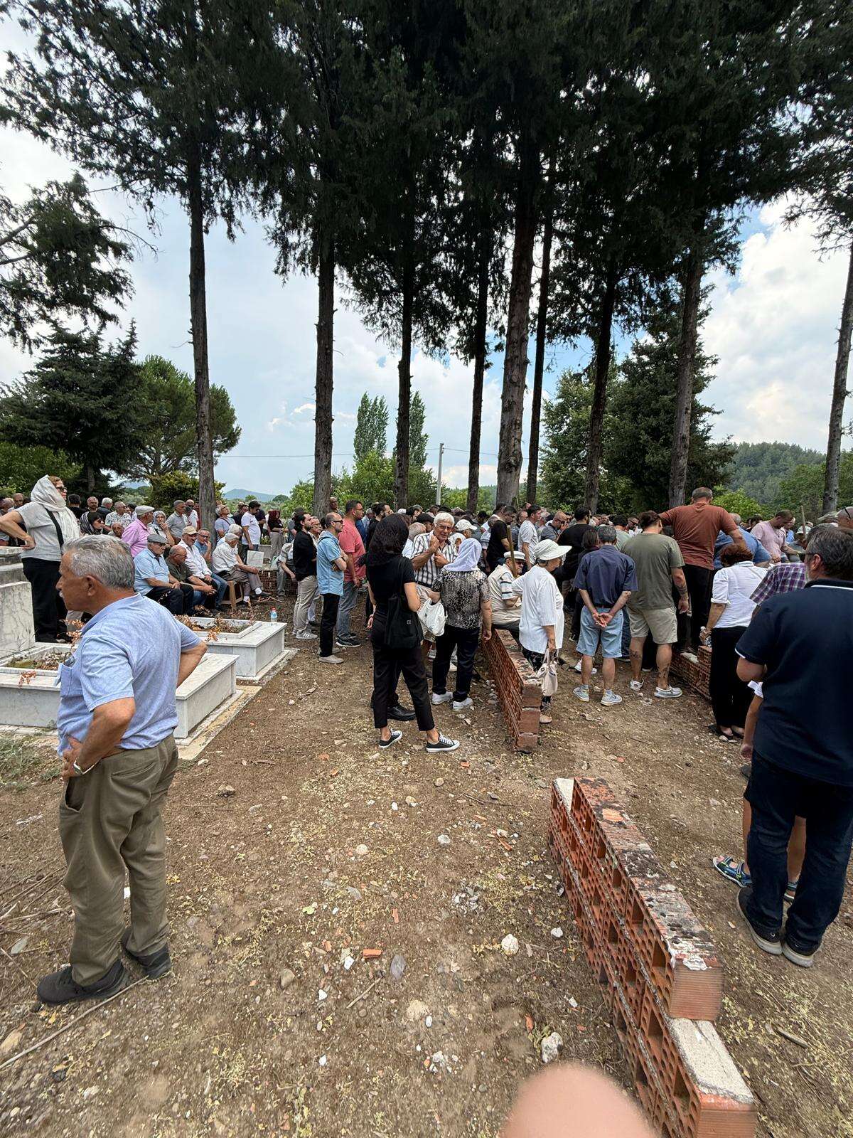 Muğla Emlak Camiası Yasta: Sevilen Emlakçı Koray Helvacı Son Yolculuğuna Dualarla Uğurlandı 5